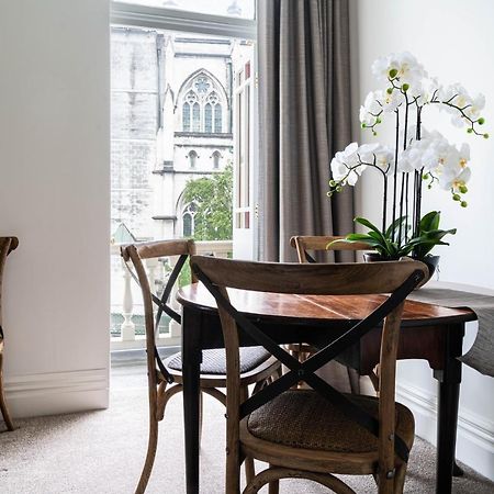 Appartamento Premium Living On Stuart St Dunedin Esterno foto