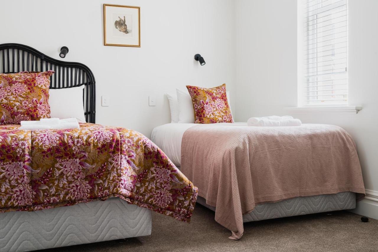 Appartamento Premium Living On Stuart St Dunedin Esterno foto